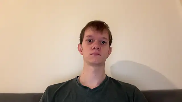 Snapshot of Cube933 chatting on 10/27/25, 03:05 Cube933 online show from 10/27/25, 03:05