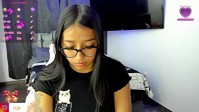 isa bellaa0 online show from 12/20/24, 06:08