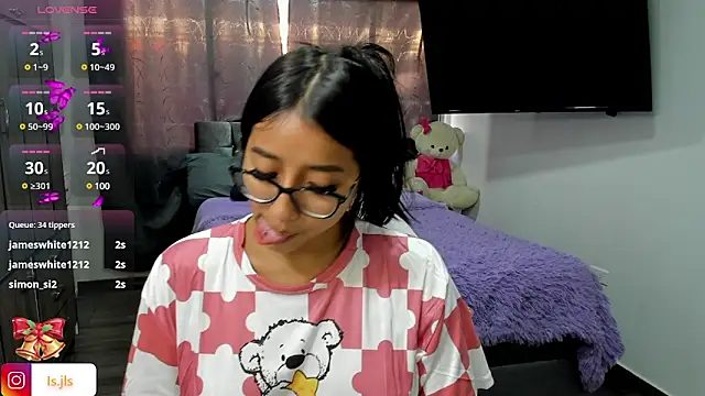 isa bellaa0 online show from 12/31/24, 11:42