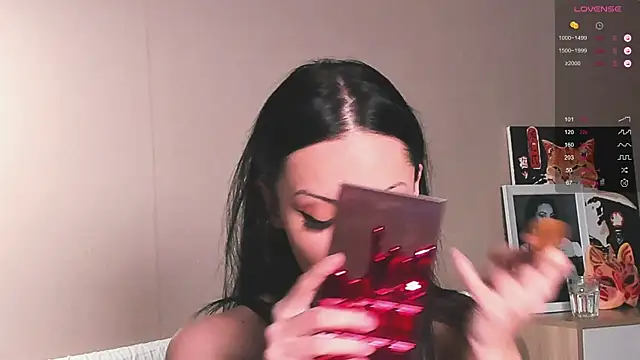 Snapshot of mistresslecter chatting on 12/23/24, 10:33 mistresslecter online show from 12/23/24, 10:33