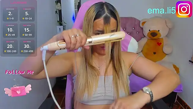 Snapshot of ema_tayy chatting on 06/18/26, 10:25 ema tayy online show from 06/18/26, 10:25