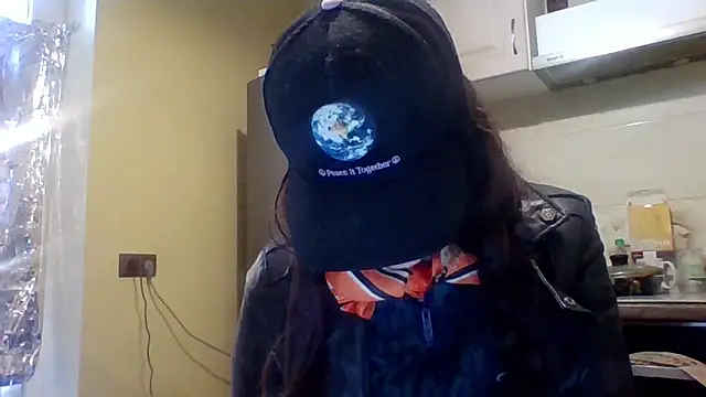 AliceTailor online show from 05/05/26, 06:43