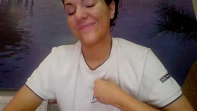 Snapshot of AliceTailor chatting on 06/28/26, 08:15 AliceTailor online show from 06/28/26, 08:15