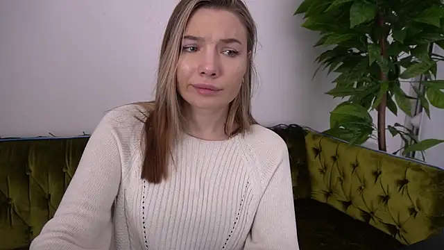 IceDanielles online show from 01/13/25, 02:11