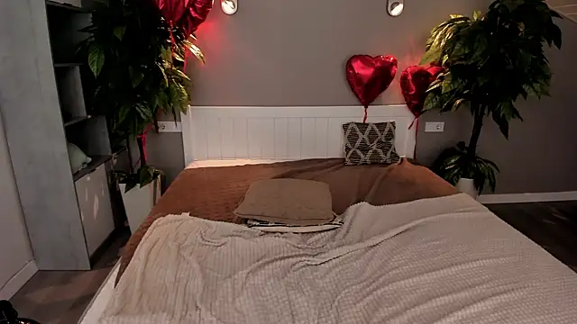 IceDanielles online show from 03/14/25, 05:02