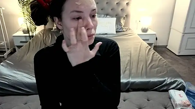 IceDanielles online show from 03/16/26, 01:37