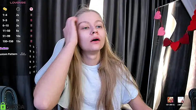 Polumna cute online show from 02/14/26, 09:28