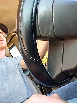 Snapshot of REDHAMMER_ chatting on 09/08/25, 08:30 REDHAMMER  online show from 09/08/25, 08:30