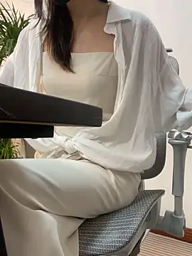 Annabody online show from 12/19/25, 08:27