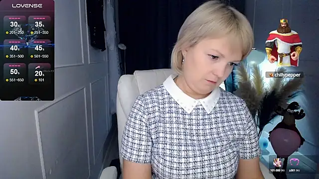 Juarnea online show from 02/19/25, 02:01