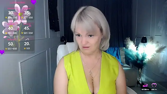 Juarnea online show from 10/01/25, 02:12