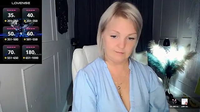 Snapshot of Juarnea chatting on 04/23/26, 12:29 Juarnea online show from 04/23/26, 12:29