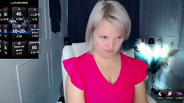 Snapshot of Juarnea chatting on 04/30/26, 09:59 Juarnea online show from 04/30/26, 09:59