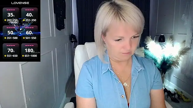 Snapshot of Juarnea chatting on 05/27/26, 09:50 Juarnea online show from 05/27/26, 09:50