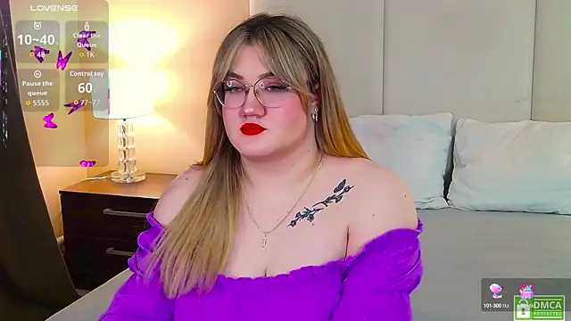 Nancy Mooree online show from 09/22/25, 01:02