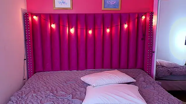 littleebonny online show from 02/20/25, 01:51