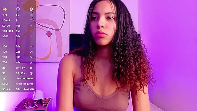 littleebonny online show from 06/25/26, 12:42