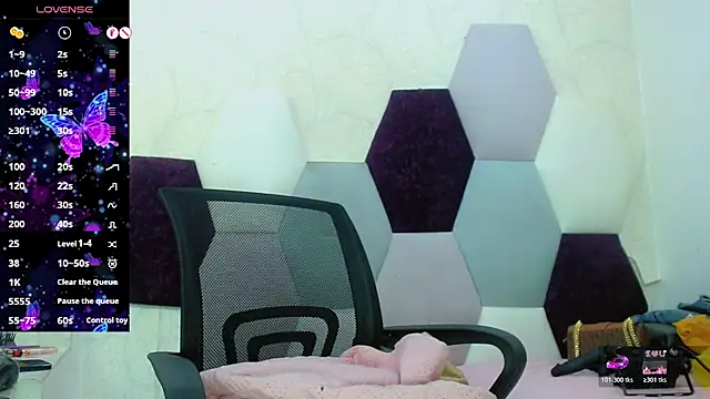 KayleighDreams  online show from 02/05/26, 02:54