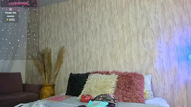 emily parkerr online show from 02/01/25, 02:13