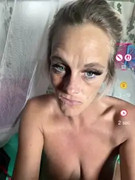 vixendoll87 online show from 04/28/26, 02:27