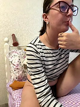 BeatriceTender online show from 09/09/25, 01:21