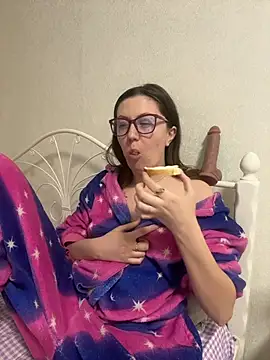 BeatriceTender online show from 03/15/26, 07:20