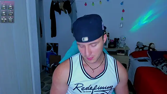 liam oficial02 online show from 01/13/25, 04:07