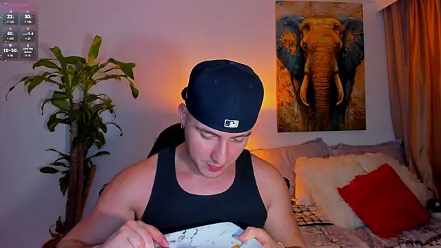 liam oficial02 online show from 03/21/25, 05:11