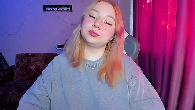 Milafoxxxy online show from 10/09/25, 02:20