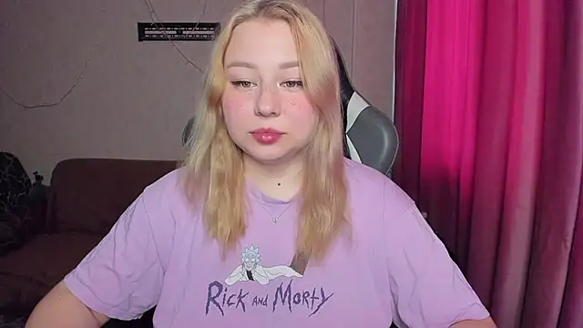 Milafoxxxy online show from 11/05/25, 08:36