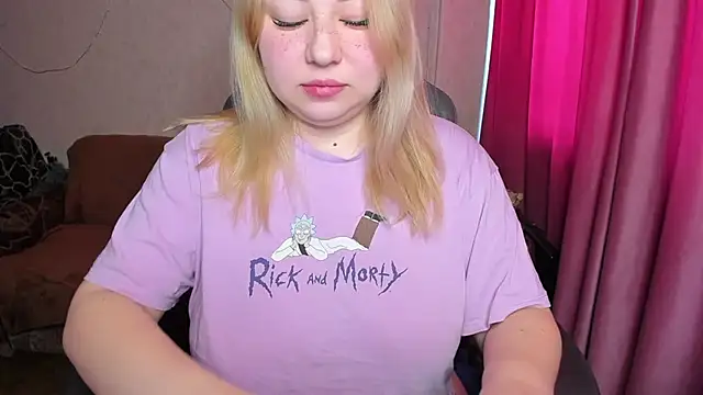 Milafoxxxy online show from 11/17/25, 05:46