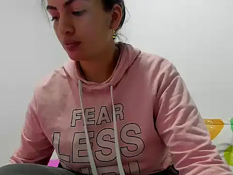 Snapshot of SamanthaBeke chatting on 04/25/26, 03:53 SamanthaBeke online show from 04/25/26, 03:53