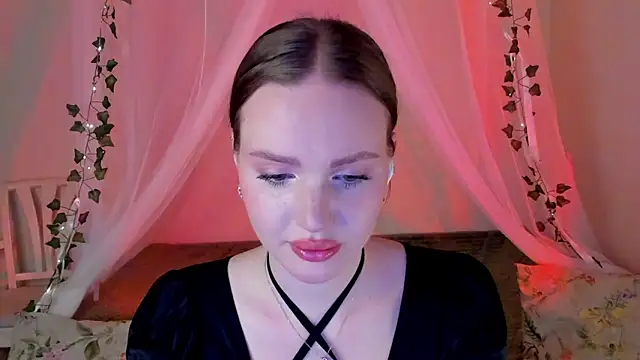 MishkaMe online show from 12/19/24, 04:24