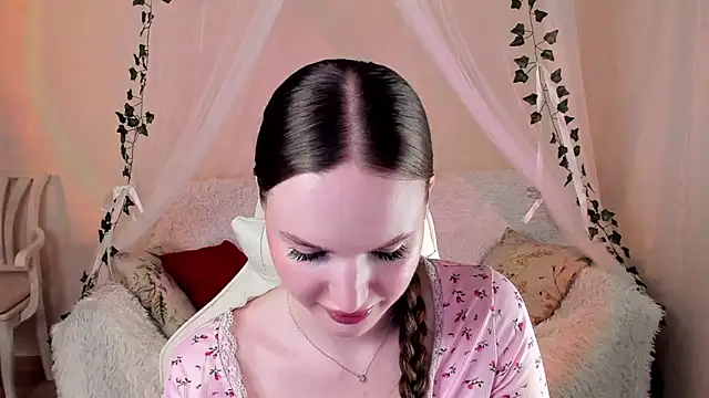 MishkaMe online show from 11/20/25, 06:51