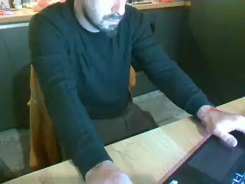 Snapshot of giorgakaci69 chatting on 12/02/24, 01:47 giorgakaci69 online show from 12/02/24, 01:47