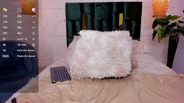 Taiissa  online show from 02/07/25, 11:55