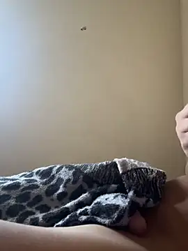 kidbengala164 online show from 11/24/25, 11:21