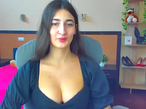 Moon-liza online show from 01/23/25, 10:22