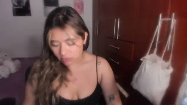 StephaniFox online show from 04/05/26, 02:09