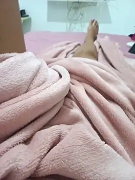 buterfly1519 online show from 11/30/25, 10:30