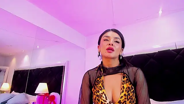 Holly Brensonexx  online show from 02/25/25, 11:33