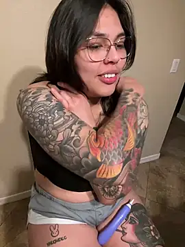 miacanela xo online show from 03/11/25, 07:15