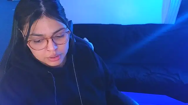 miacanela xo online show from 09/25/25, 12:47