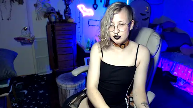 Snapshot of Bigbearnbunnyboy chatting on 03/10/26, 05:12 Bigbearnbunnyboy online show from 03/10/26, 05:12