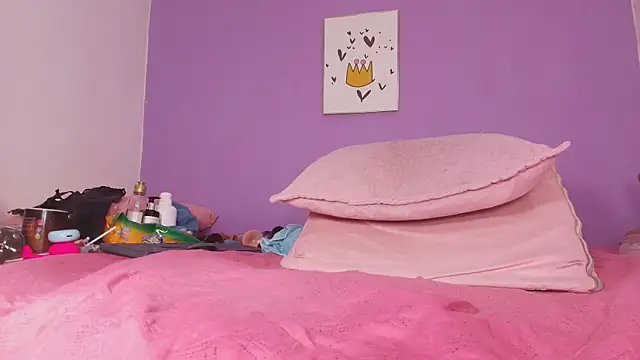 vale ross  online show from 02/04/25, 06:14