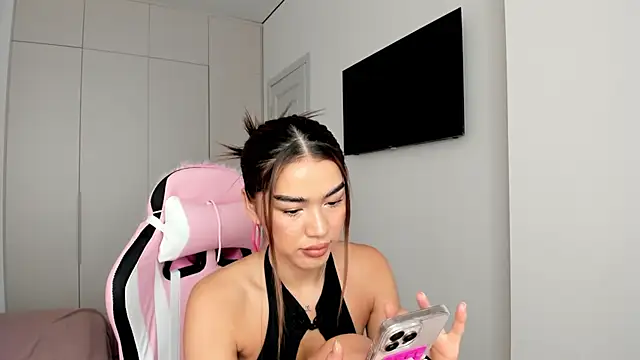 Shineel online show from 02/09/26, 05:22