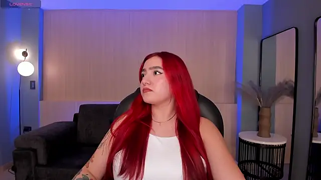 ViolettCastel online show from 02/17/25, 07:31