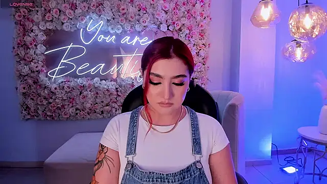 ViolettCastel online show from 09/22/25, 06:21