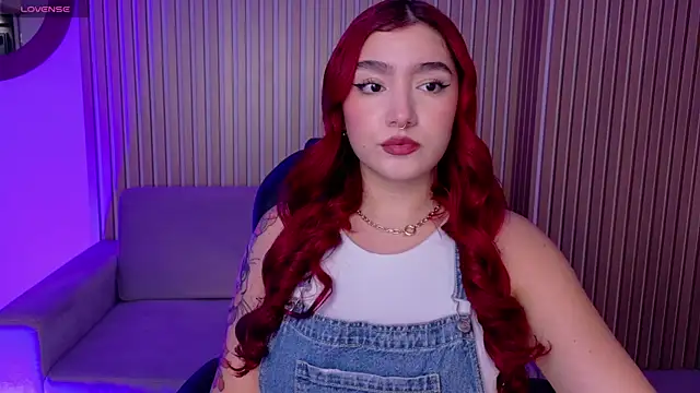 ViolettCastel online show from 01/12/26, 06:46