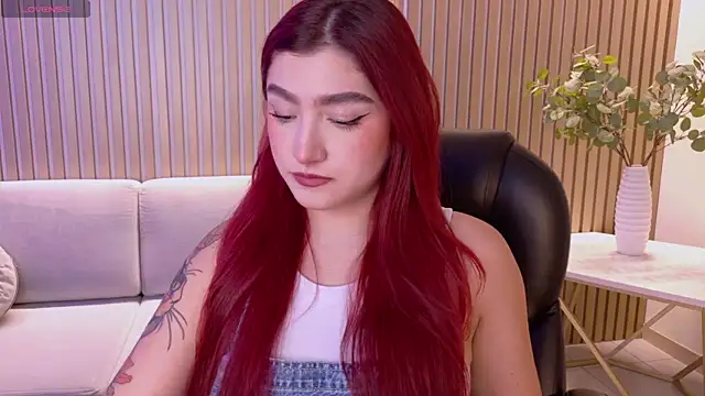 ViolettCastel online show from 02/24/26, 07:34